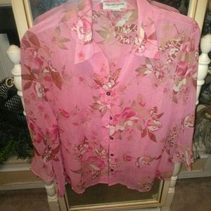 Notations sz 2X beautiful pink floral bouse